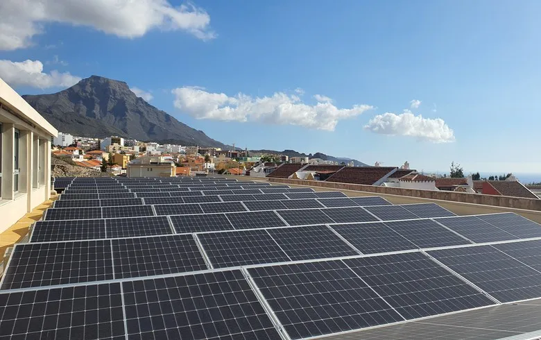 E.ON starts piloting 500-metre "solar circles" on Spanish island E.ON starts piloting 500-metre "solar circles" on Spanish island